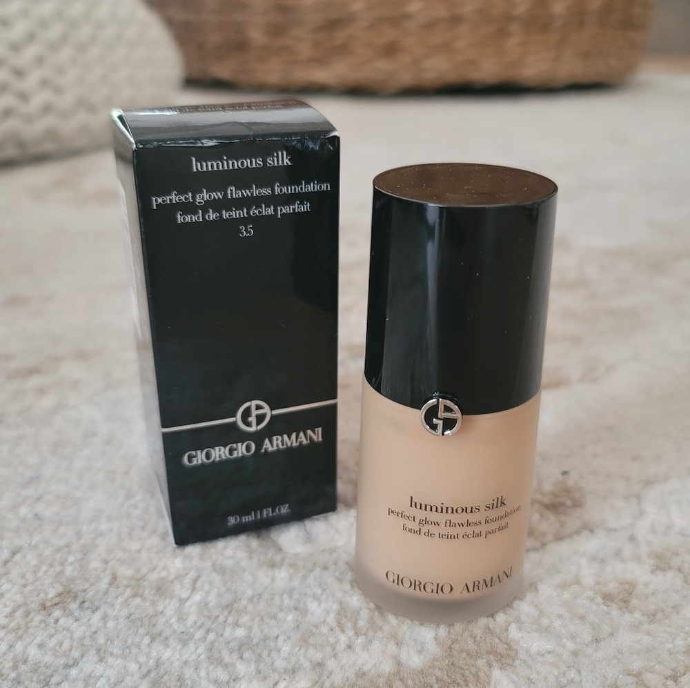 GIORGIO ARMANI Luminous Silk Perfect Glow Flawless Foundation 3.5